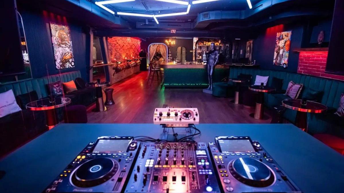 Бутиковый лофт клубного формата Gestalt в центре Москвы - Фото №2