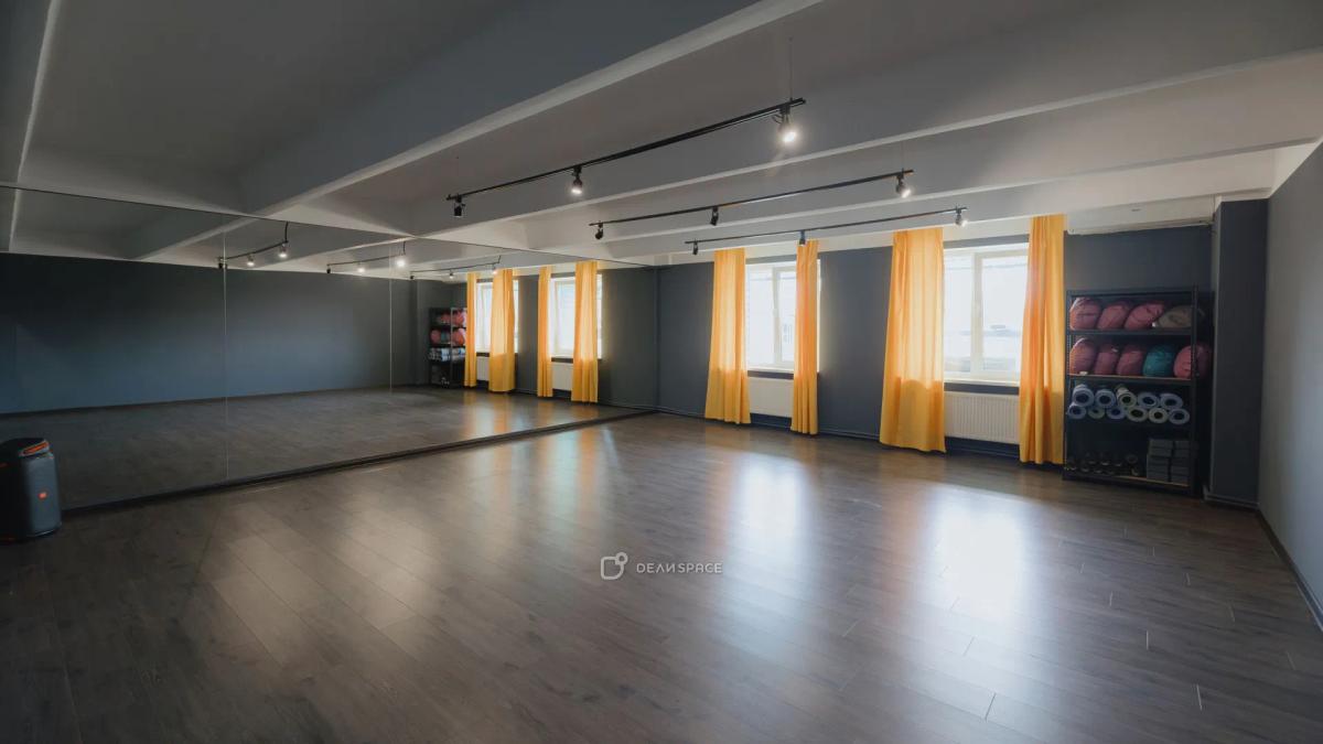 Танцевальный зал №3 в центре Москвы - Фото №1