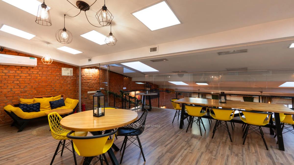 Просторный светлый лофт с камином "Модильяни" на Бауманской - Фото №4