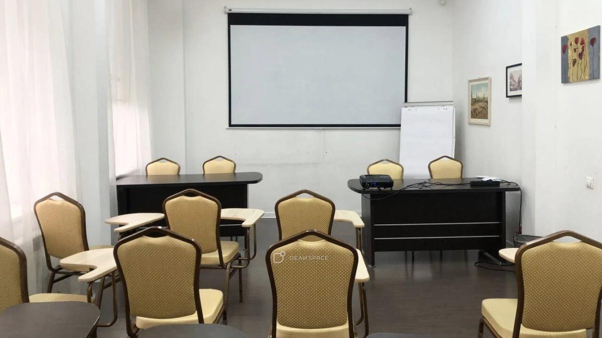 Конференц-зал "Москва" для тренингов, мастер-классов, презентаций в центре Москвы - Фото №13