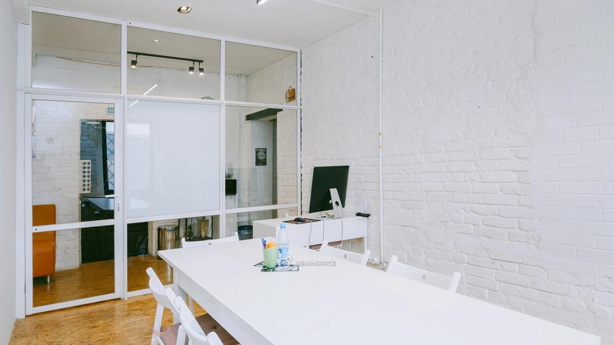 Аудитория Room 3 для переговоров, тренингов и мастер-классов на Чеховской - Фото №4